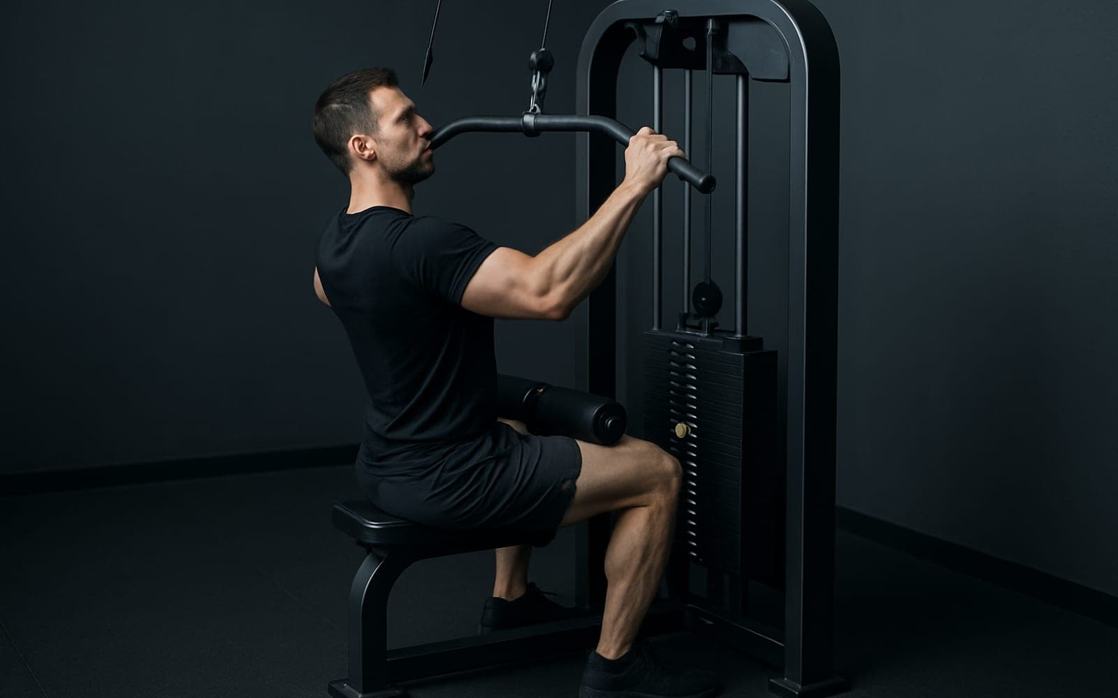 Lat Pulldown — working position