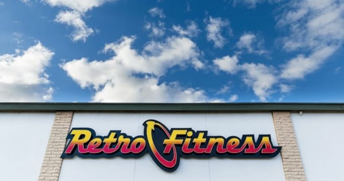 Retro Fitness · Carol Stream